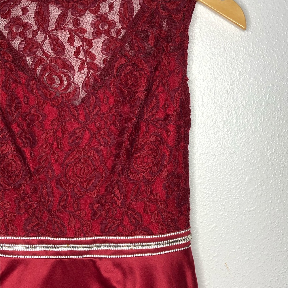 Rose Lace Short Formal Dress - Picture 2 of 3